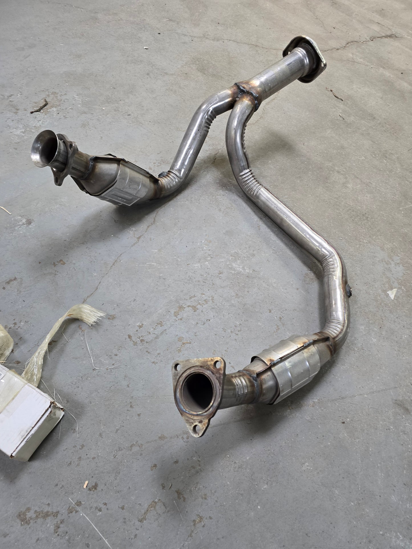 Escalade / Silverado / Tahoe / Yukon Catalytic Converter , see description LAST ONE, PICKUP ONLY