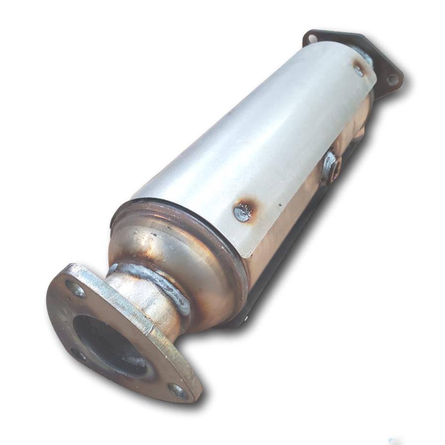 Image 2 of 2004-2008 Acura TSX 2.4L 4-Cylinder Catalytic Converter