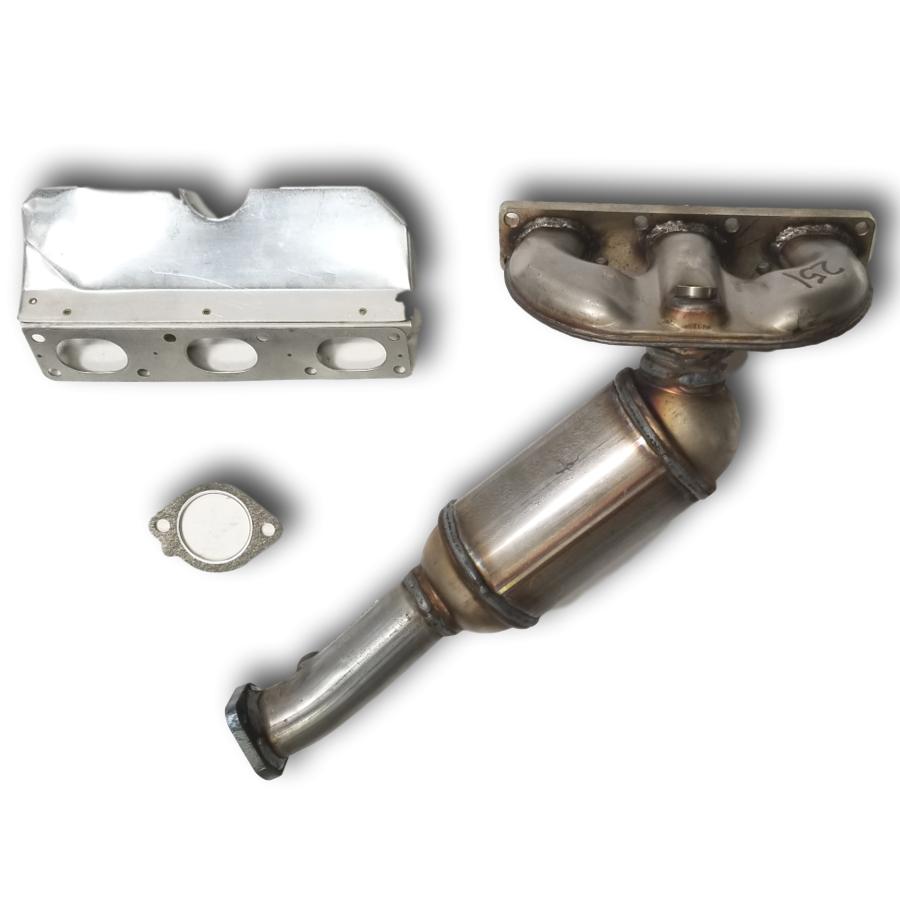 2003 to 2005 BMW Z4 2.5L and 3.0L Rear Catalytic Converter BANK 2