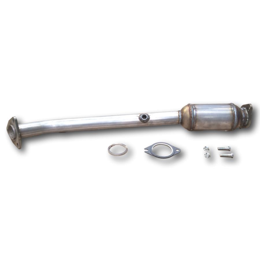 Image 2 of Suzuki Equator 2.5L 4cyl 2009 to 2012 Rear Catalytic Converter